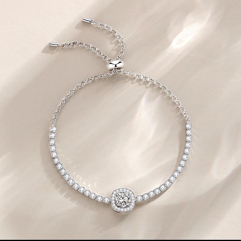 S925 Sterling Silver Moissanite Bracelet for Women, Starry Square Bag, One Carat Moissanite Pull-out Bracelet