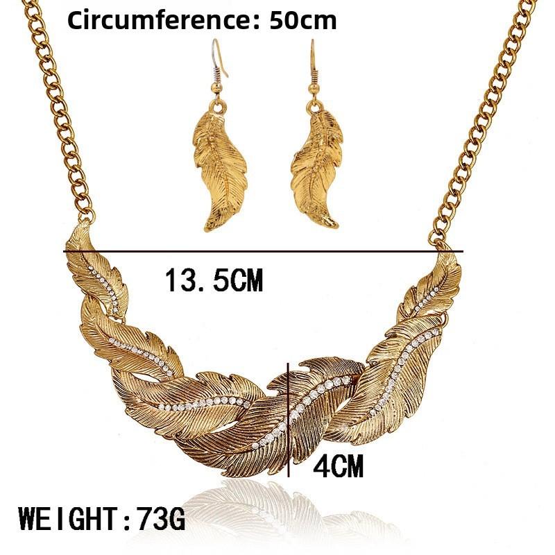 Fashion Rhinestone Decoration Feather Design Women Gold Necklace And Earring Set For Casual And Travel Scenes