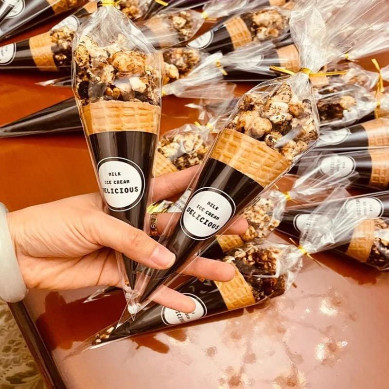 100Pcs Aluminum Foil Paper Disposable Ice Cream Holder Solid Color Anti-Soiling Ice Cream Cone Sleeve Hand-Held Thickened