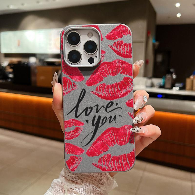 Тонкий чехол для телефона Love Red Lips Pattern из матовой кожи с текстурой для iPhone 16 Pro Max 15 14 Pro 13 12 11, противоударный защитный чехол для объектива из ТПУ с мягким бампером