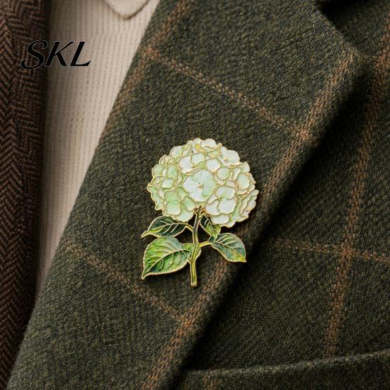 Hydrangea Flower Brooch Pin, Enamel Shape Lapel Polished Edges Backpack Oil Drip Decorative Badge for Coat Collars Scarves Canvas Bags Alloy