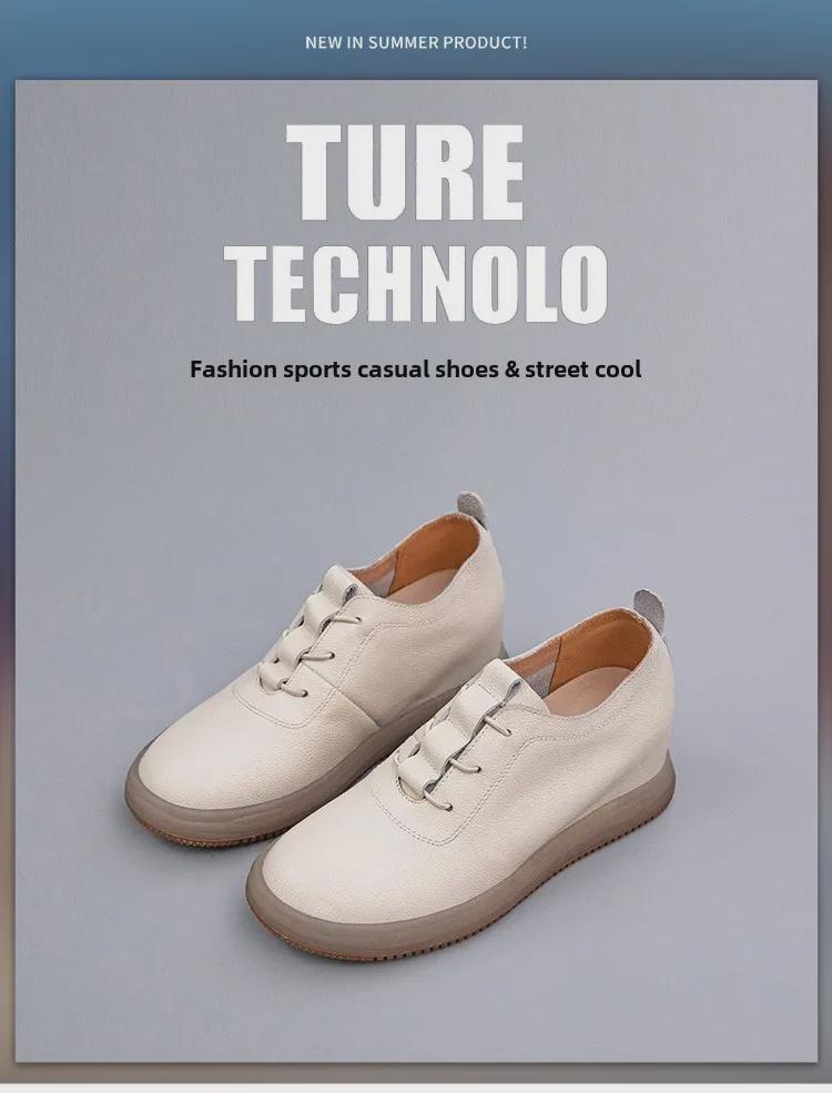 Женские кроссовки на платформе из коровьей кожи, осень 2022 г.: Универсальные короткие кожаные спортивные туфли с внутренним увеличением высоты.