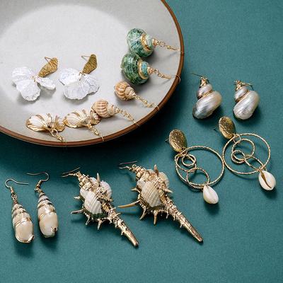 Золотые серьги с жемчугом в форме ракушки, большие геометрические висячие серьги, богемные женские серьги-капли, пляжные подарки