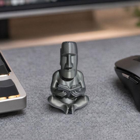 jijijing 3D Printed Reading Moai Figurine Ornament, Cross-Legged Sitting Statue Desktop Decoration, Creative Sculpture, Unique Gift for Students