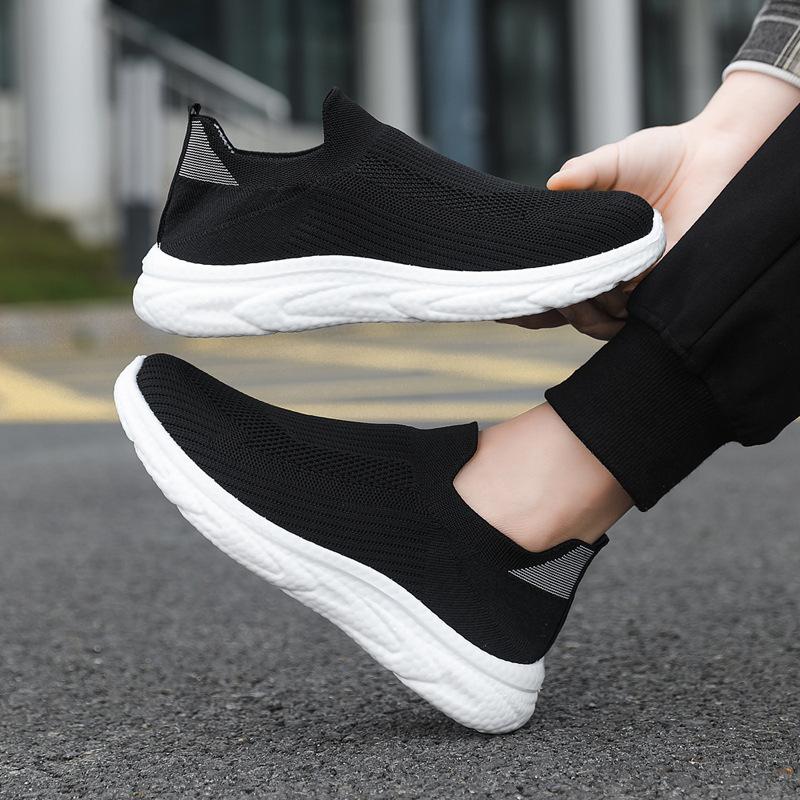Spring men's shoes new fly-woven socks shoes breathable ultra-light sports shoes casual shoes men's mesh shoes