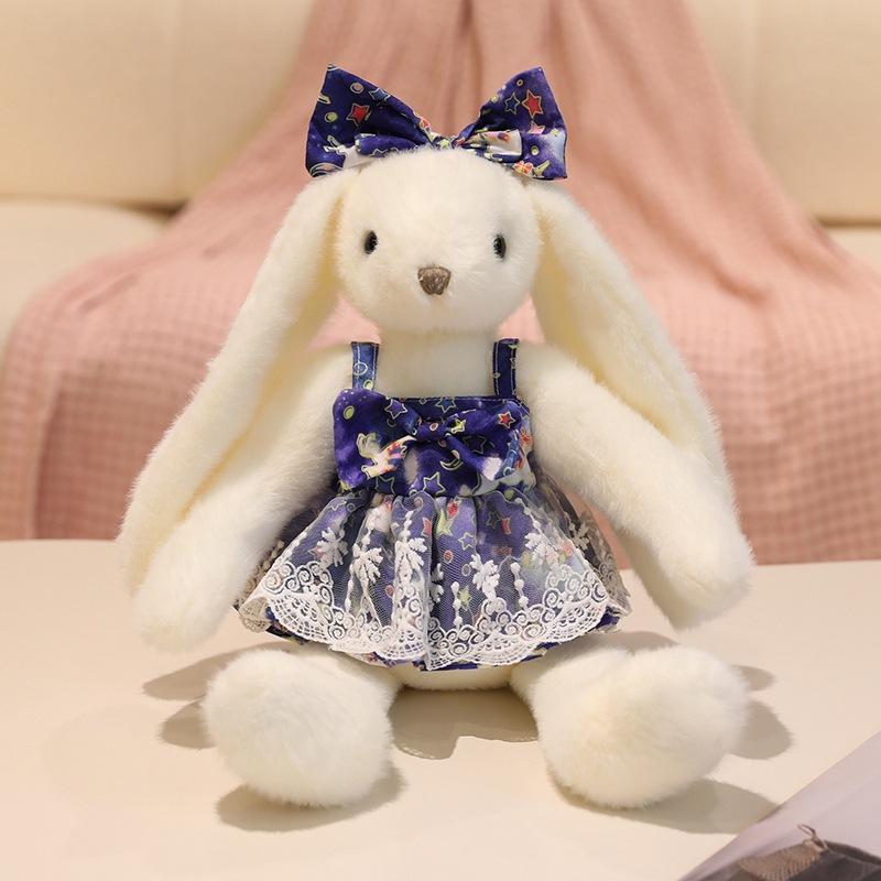 Милая сладкая юбка с цветами, плюшевая игрушка-кролик, одевающая маленькую куклу-белого кролика, девочка, успокаивающая тряпичная кукла