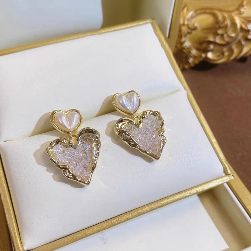Роскошные серьги-гвоздики с кристаллами в форме сердца для женщин и девушек, французские винтажные серьги 2025 года, модные корейские свадебные романтические ювелирные изделия, подарки