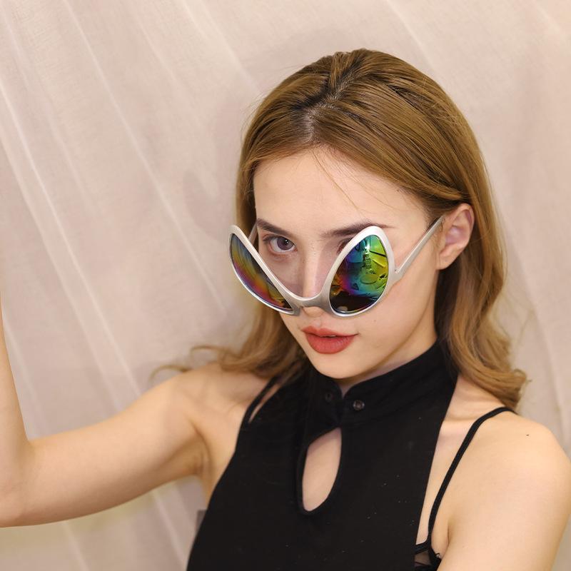 Новые женские овальные солнцезащитные очки-инопланетяне, модные мужские забавные очки на Хэллоуин для женщин, градиентные очки для вечеринки-бала, UV400