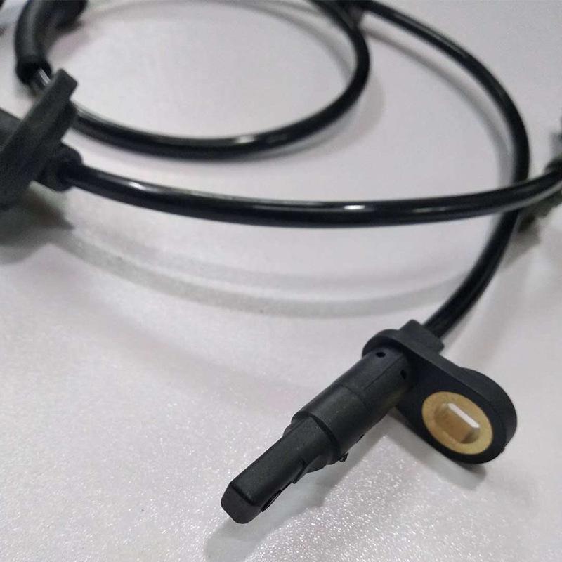 Nissan Murano Датчик скорости колеса ABS передней оси 47910-CA000