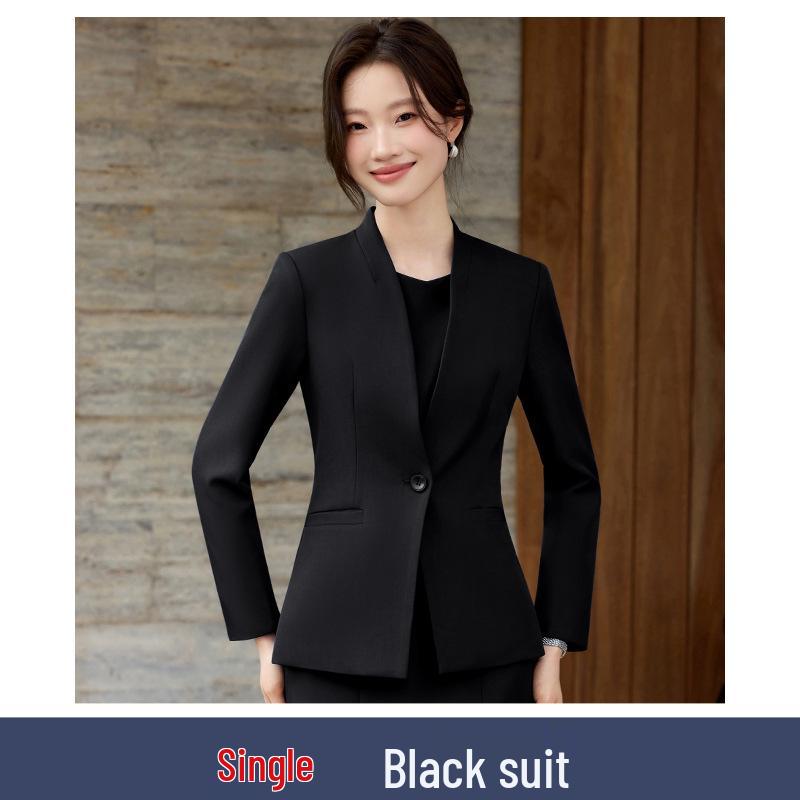 Профессиональный костюм-двойка для бизнеса или салонной носки