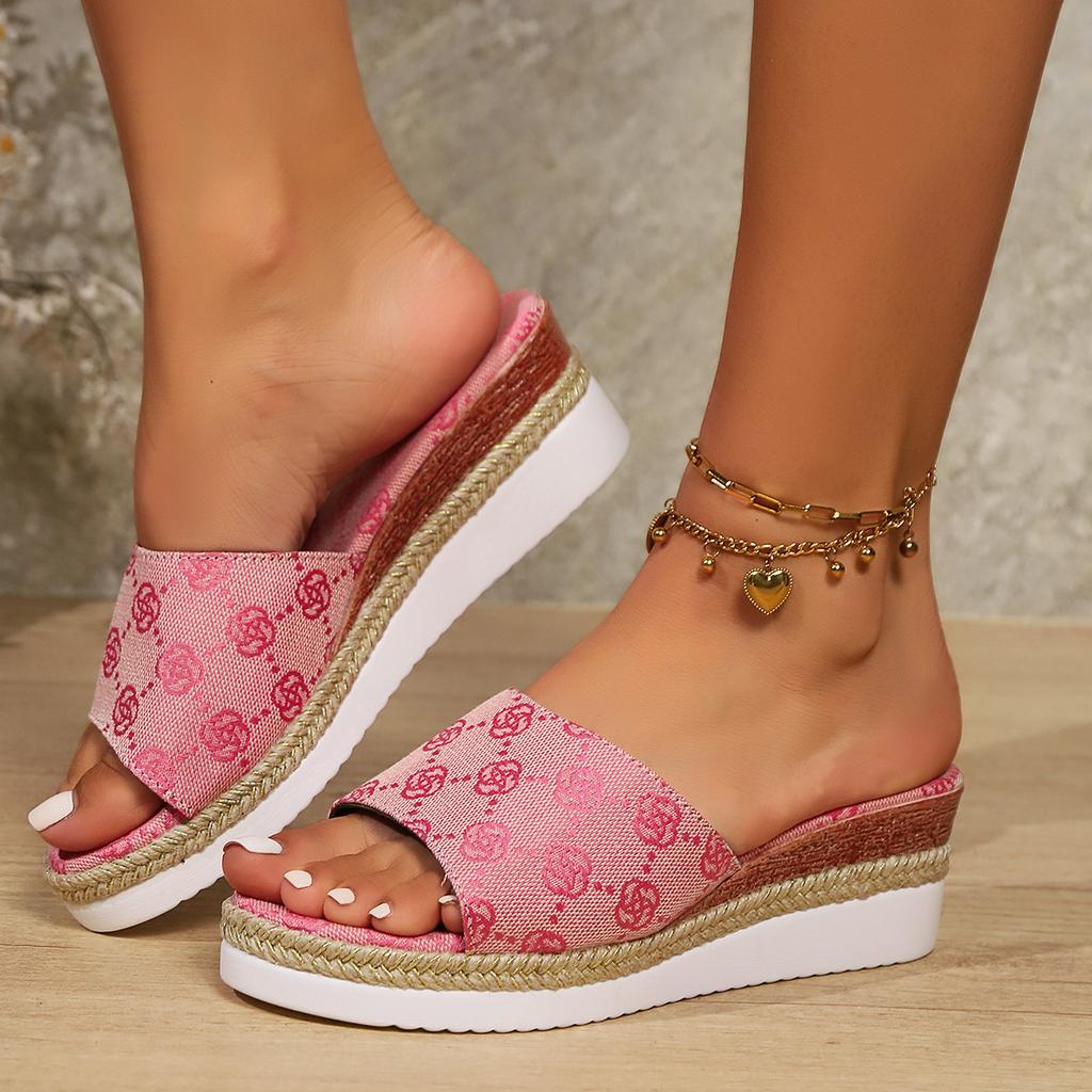 Дизайнерские клипсы-шлепанцы для женщин 2025 Лето Массивные сабо на платформе Сандалии Женские Большой размер 42 Высокий каблук Пляжная обувь Слайды