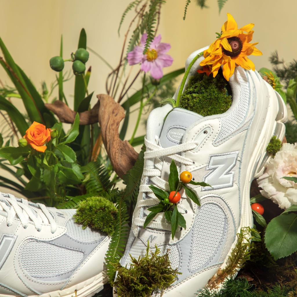 New Balance 2002R Кроссовки унисекс White Sea Salt Raw-Cashew M2002RWP