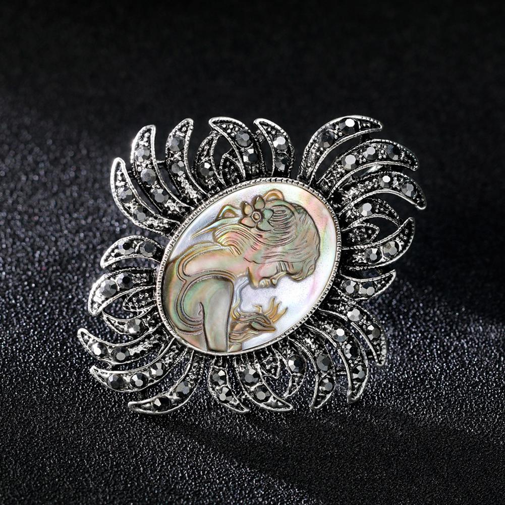 Women Retro Alloy Brooch Breastpin Shell Crystal Inlaid Fashionable Dress Decoration for Ladies