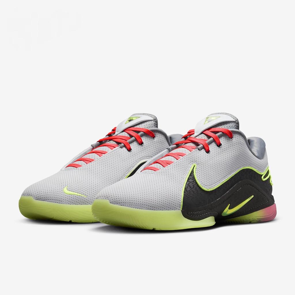 Nike Кроссовки LeBron 22 Moonlight с полупрозрачной подошвой FZ1094-101