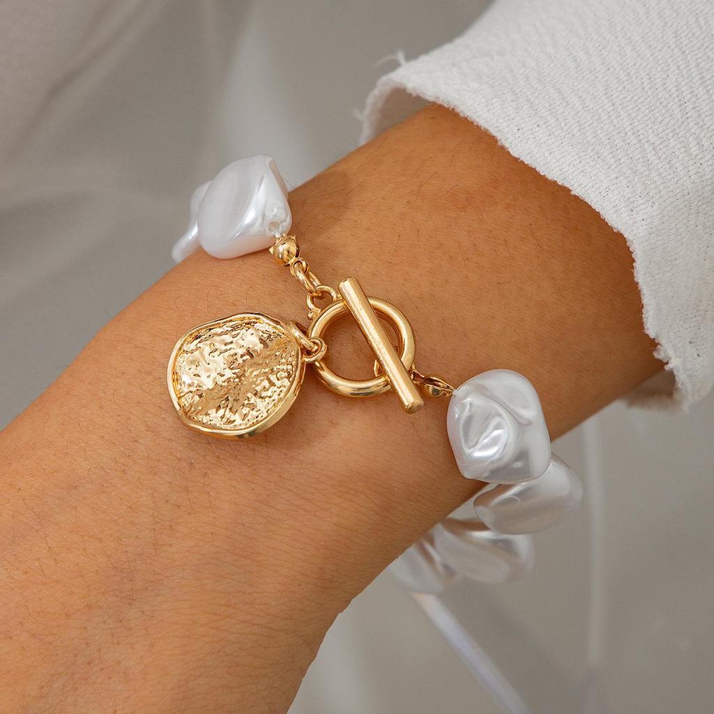 Ожерелье из неправильного жемчуга для женщин, Роскошный металлический набор цепочек для ключиц, Универсальные аксессуары для ожерелья для темперамента