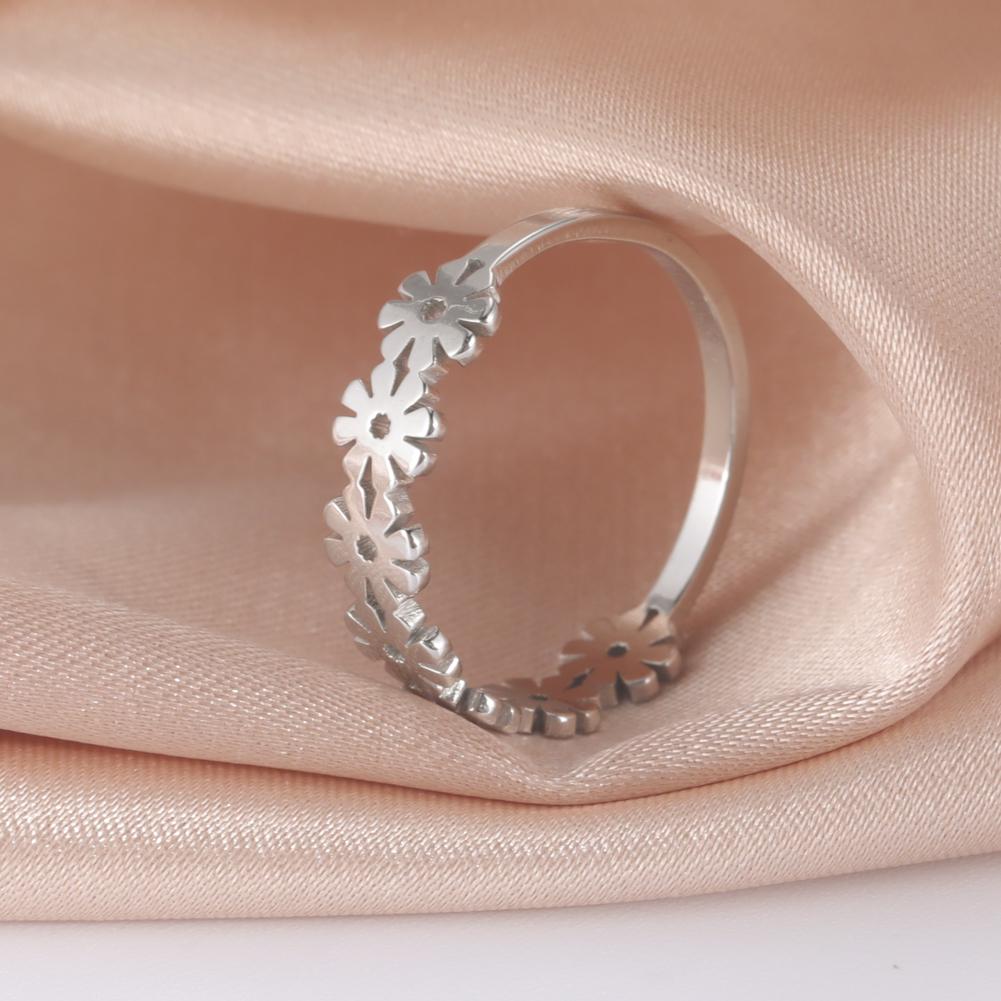 Skyrim Stainless Steel Women's Ring Simple Heart Butterfly Moon Phase Geometric Finger Rings Wedding Gift for Lover Wholesale