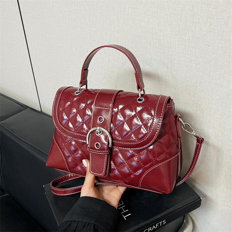 New retro diamond handbag light luxury fashion belt buckle saddle bag texture shoulder messenger bag