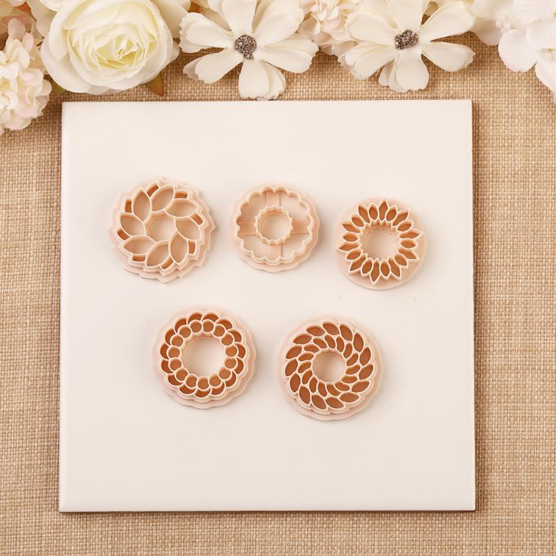 Circle Frame Polymer Clay Cutters Blossom Embossed Pottery Ceramics Clay Cutter Earrings Jewelry Molds Making Tool