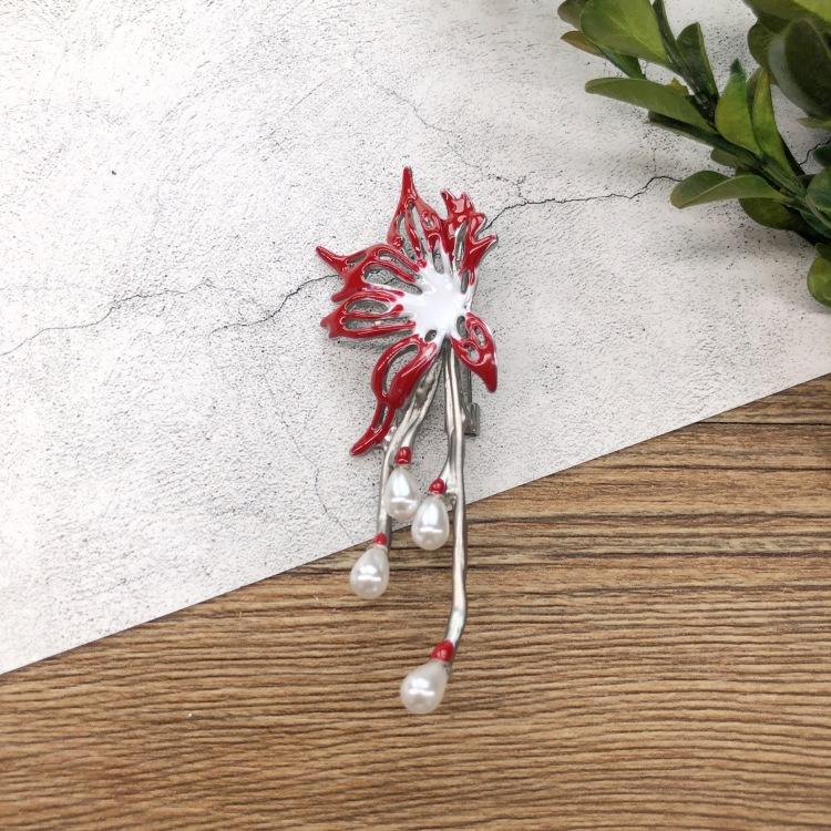 Forest Retro Fairy Tale Versatile Brooch Bee Pearl Temperament Brooch Pin Coat with Accessories