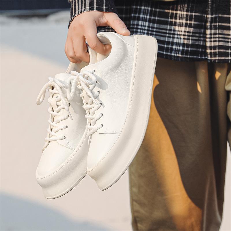Весна и лето 2024 года, новые корейские простые мужские туфли с низким берцем и мягкой подошвой, модные универсальные белые туфли