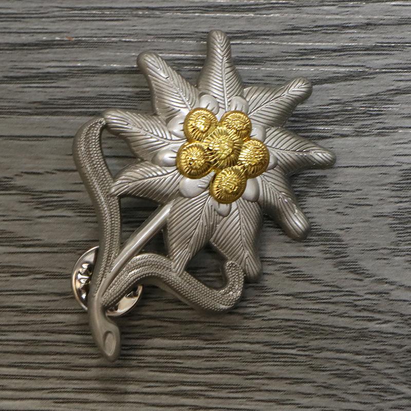 Snow Flower Accessories Medals And Badges Beautiful Design Collectible Items Perfect For Gifts Awards And Decoration