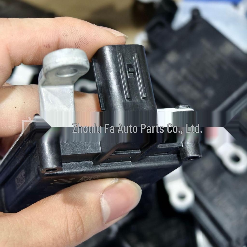 Nissan Car Reverse Radar Sensor Module 28438-5FA6A