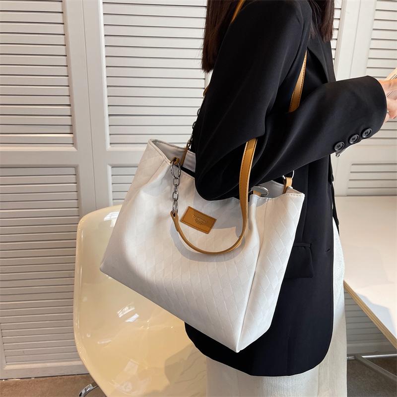 Сумка Premium Sense большой вместимости Женская сумка Контрастные цвета Простая и универсальная Сумка через плечо Сумка-тоут для поездок на работу