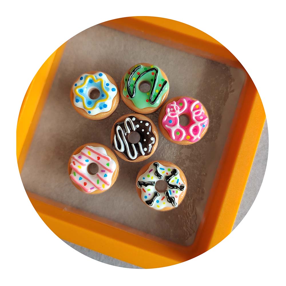 Kawaii Miniature Chocolate Donuts Resin Flat Back Simulation Food Donut Cabochon for Doll House DIY Scrapbooking