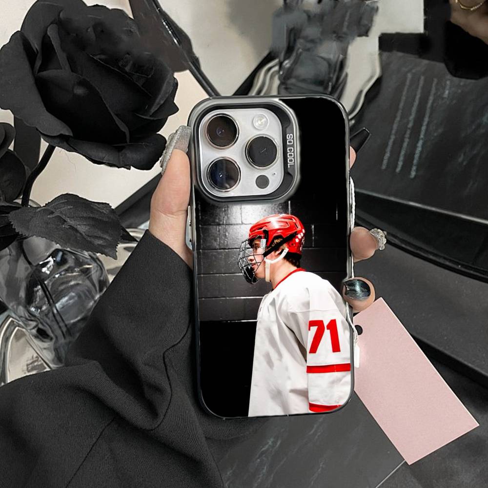 Чехол для телефона Sharks Macklin Celebrini для iPhone 16 17 15 14 12 13 Pro Max Черный цвет Ударопрочный чехол