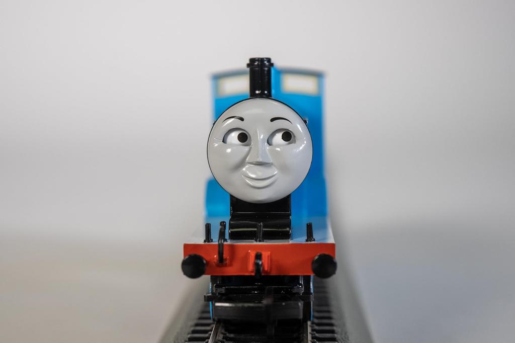 Bachmann HO Gauge Thomas the Tank Engine Edward Railway Model Steam Locomotiv 28-58746