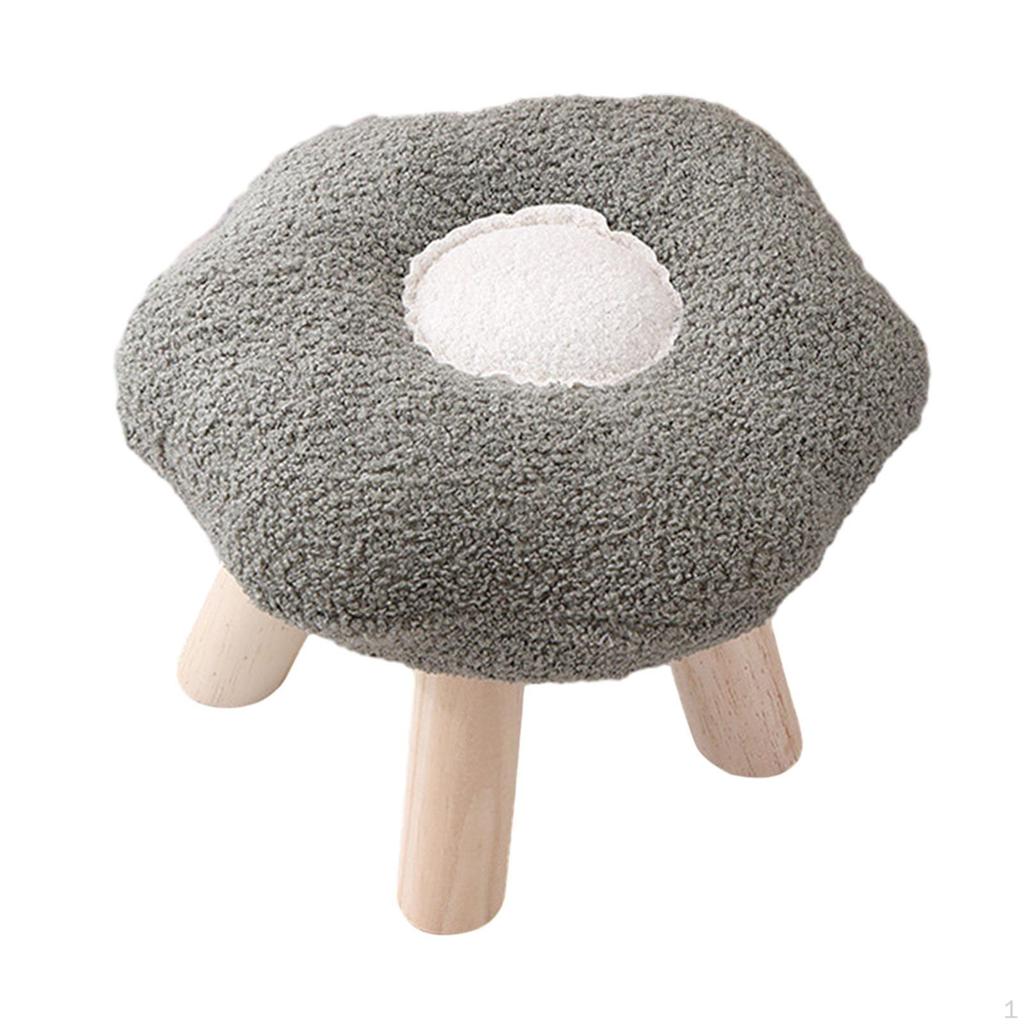 Уютный пуфик для домашнего декора