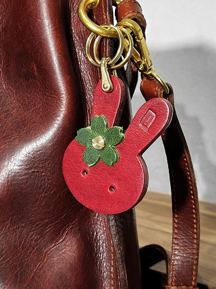 Genuine Leather Bunny Keychain - Cute Rabbit Pendant Charm, Fashion Car Keyring Accessories for Women Girls