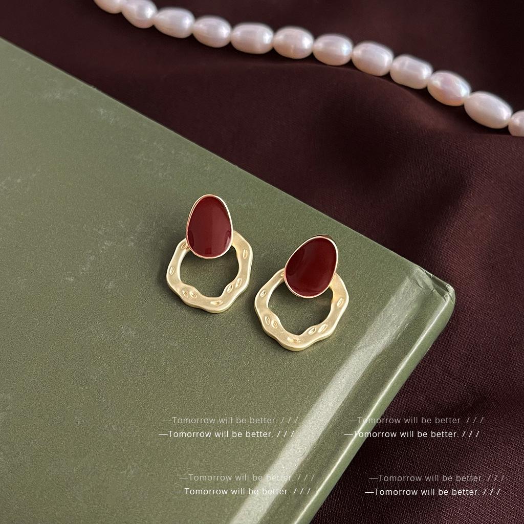 French Red Oil Drop Earrings - Retro, High-End, Light Luxury, Medieval Style for Women