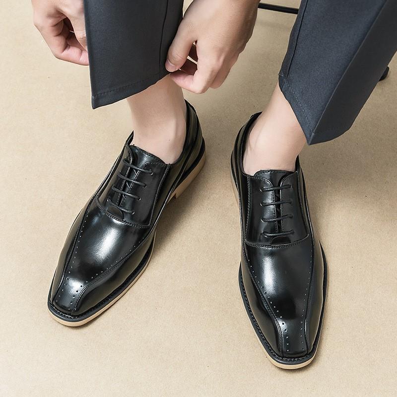 Four Seasons Business Casual Leather Shoes Korean Version Trend Square Bulk Men's Shoes Wipe Color Thick Sole Wedding Shoes D501