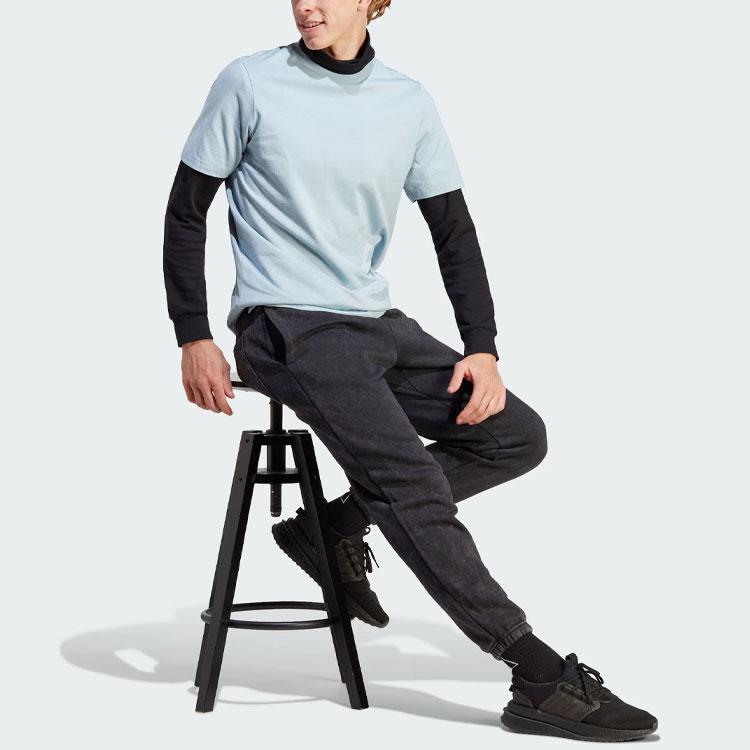 adidas Футболка City Escape с разрезом по низу и цветочным принтом, мужские топы, светло-голубые II3480