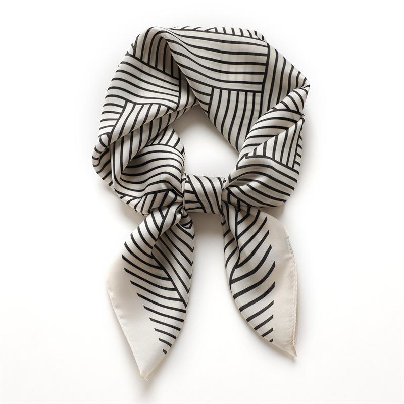 70 * 70cm New Silk Small Square Scarf For Women'S Neck Protection Professional Scarf Versatile Hair Tie Headscarf Scarf