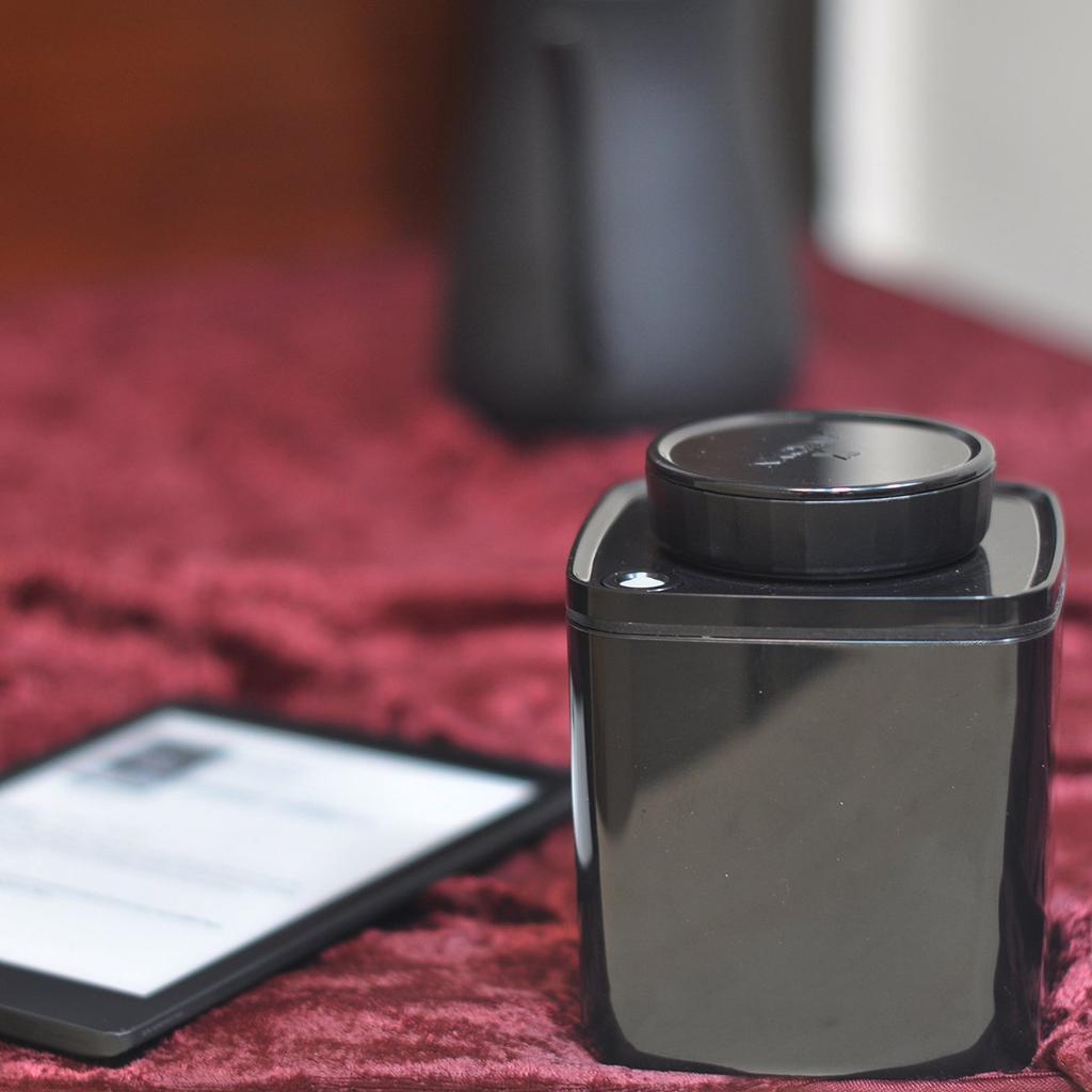 ANKOMN Dial Type Вакуумный контейнер для хранения с поворотным затвором, черная светозащитная канистра для кофейных зерен, кофейный порошок 100 г (0,6 л) приблизительно. 150-200 г примерно.