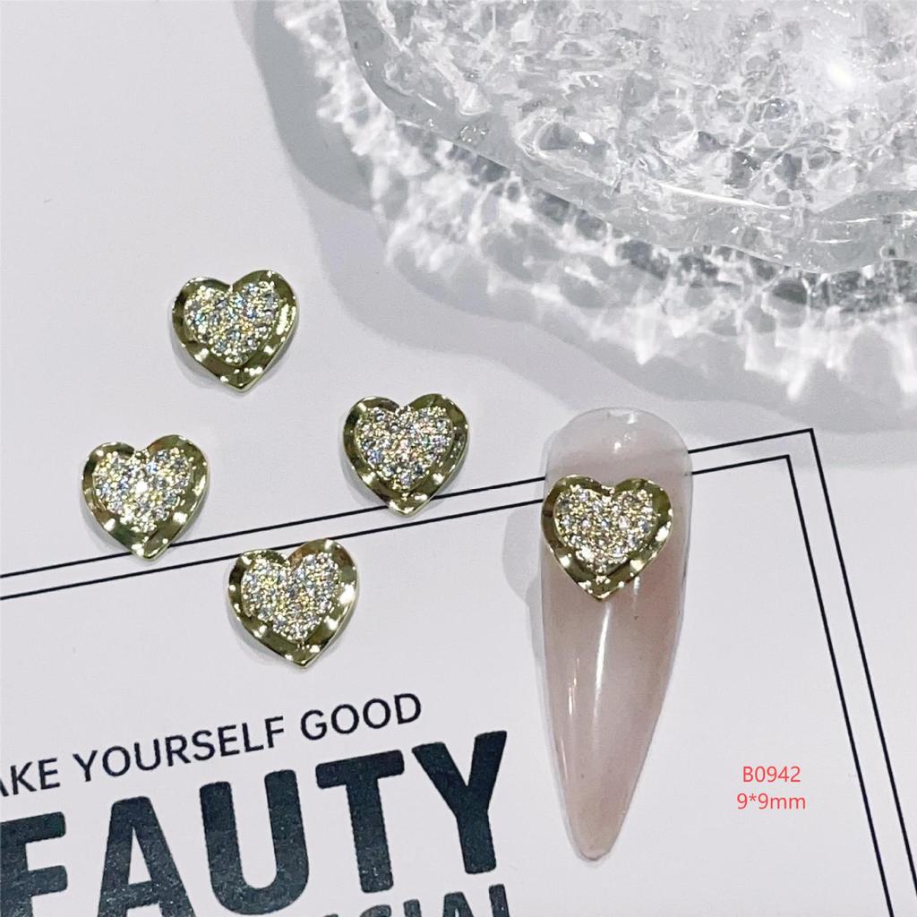 Retro Luxury DIY Rhinestone Heart Nail Accessories - Zircon Manicure Jewelry