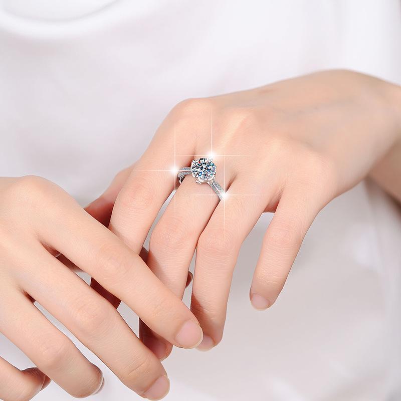 D Color Moissanite Women's Ring S925 Sterling Silver Ring 1/2 Carat Ring Engagement Diamond Ring Wedding Ring Gift for Girlfriend