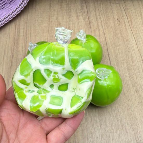 Хрустящая зеленая виноградная пищалка Игрушка-пищалка ручной работы для снятия стресса Имитация фрукта Сенсорная игрушка Медленно поднимающаяся Фиджет Стресс-болл Вечеринка