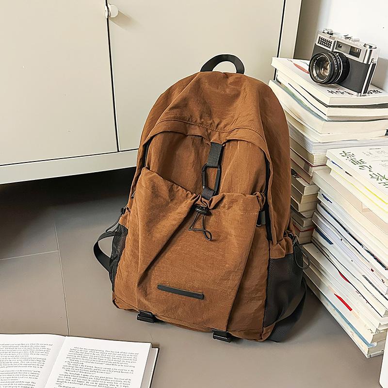 New Lightweight Backpack School Bag Pocket Unisex Men and Women Commuting Outdoor Travel Student Backpack for Class Large Capacity