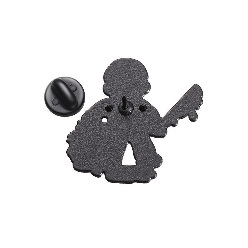 Masked Killer Enamel Pins Custom Halloween Horror Brooches Lapel Badges Clothes Gothic Jewelry Gift for Friends