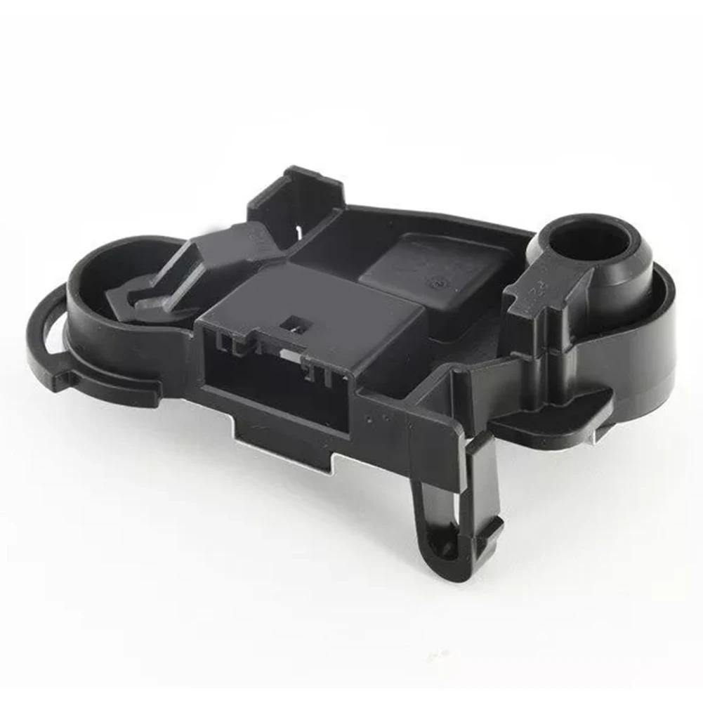 Car Inner Taillight Base Right Rear Trunk Lid Bulb Holder For BMW For F30 F31 2012-2015 63217313060 Car Accessories