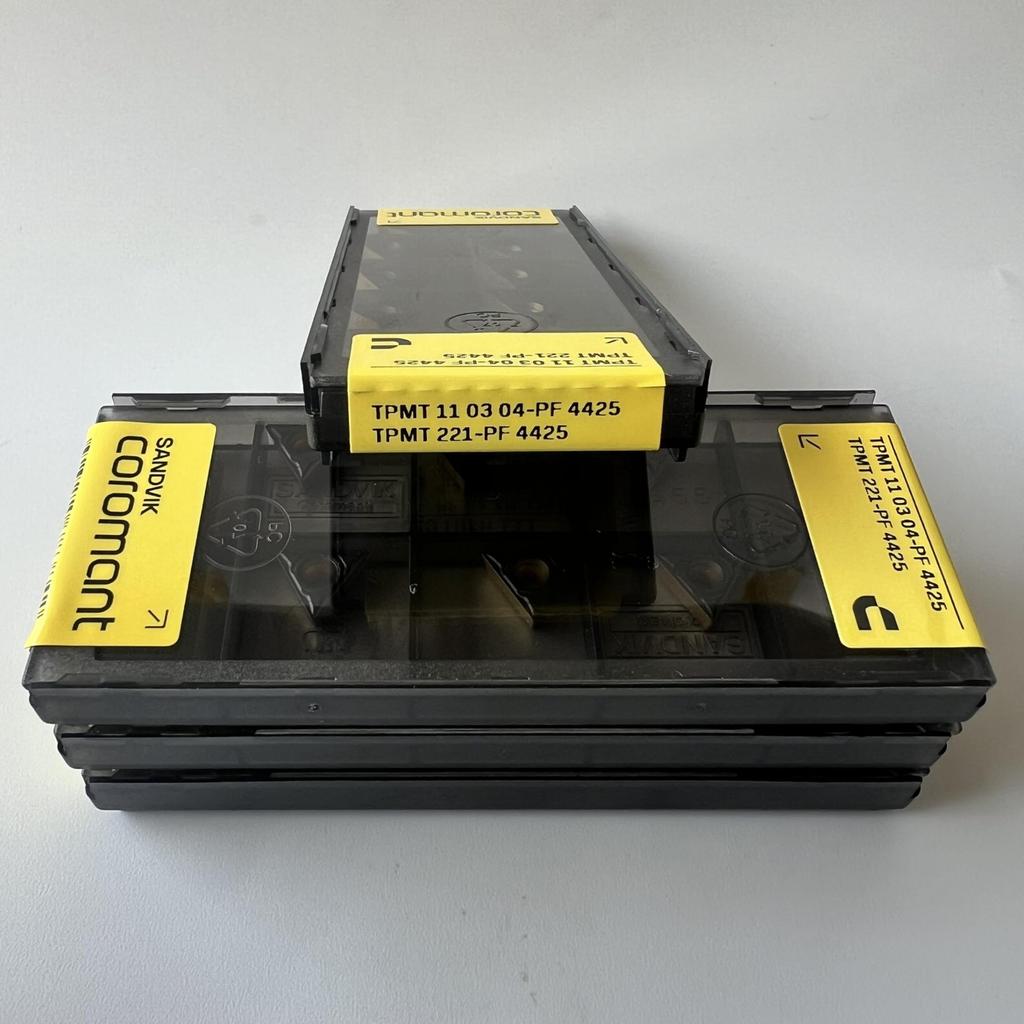 SANDVIK / TPMT110304-PF 4425 / Original Swedish hard alloy blade 10 Pcs