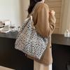 Leopard Print Large Capacity Commuter Tote Bag Canvas Bag 2025 New Underarm Bag for Going Out Casual Fashion Shoulder Bag