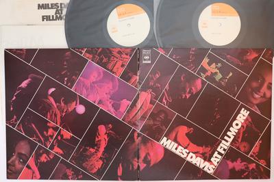 Виниловая пластинка MILES DAVIS - Miles Davis At Fillmore SOPJ8687 CBS SONY 1974 Япония Джаз Б/у