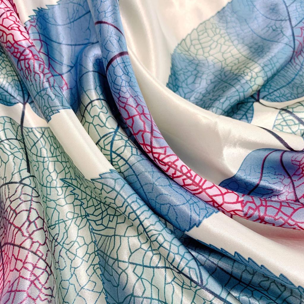 New Women's Scarf Bandana Headband Flowers Vintage Luxury Summer Beach Square Silk Handkerchief Bohemia Girl Accessories