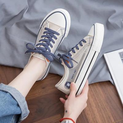 Модные кроссовки, тренд, черная спортивная обувь для женщин, летняя женская обувь на плоской подошве 2024 года, низкая, симпатичная, хит, повседневная, парусиновая, модная, с шикарным акцентом, горячая