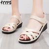 Новые женские сандалии Летние пляжные сандалии на плоской подошве с мягкой подошвой Туфли для мамы