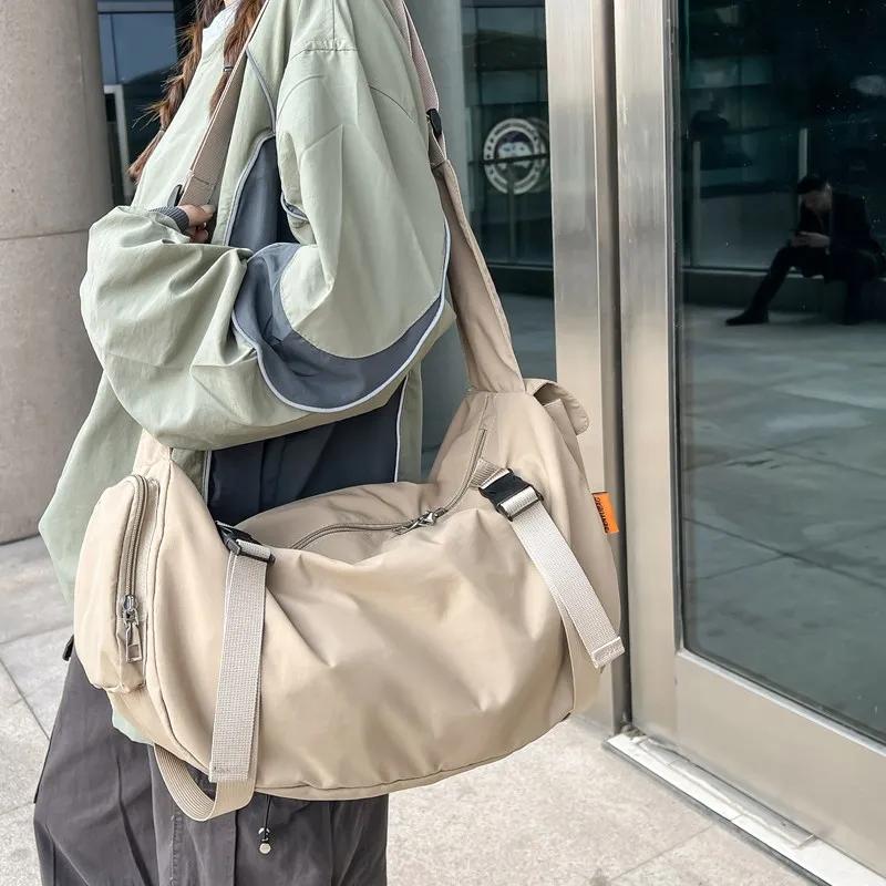 Сумка через плечо из нейлона на молнии для женщин, повседневная сумка через плечо, внутреннее отделение, сплошная строчка, большая вместимость